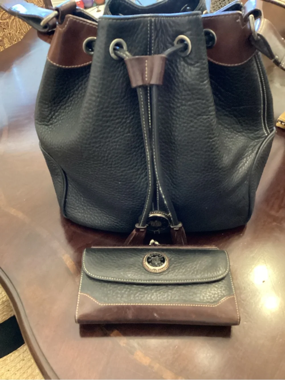 Dooney & Bourke dooney burke